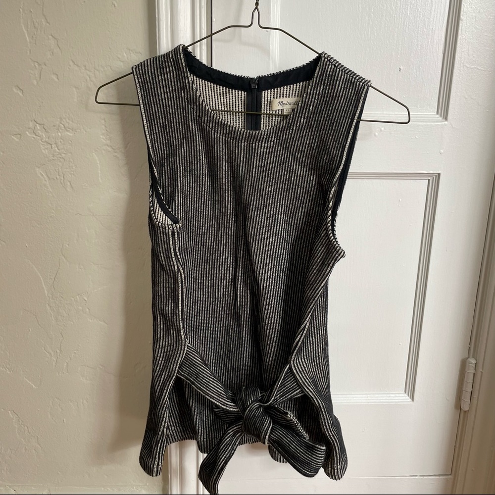Madewell sleeveless top with tie size XS